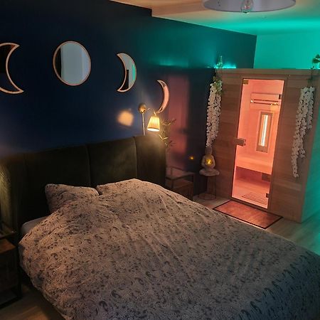 Sauna & Detente - Suite Privee - Tours - Netflix Bagian luar foto